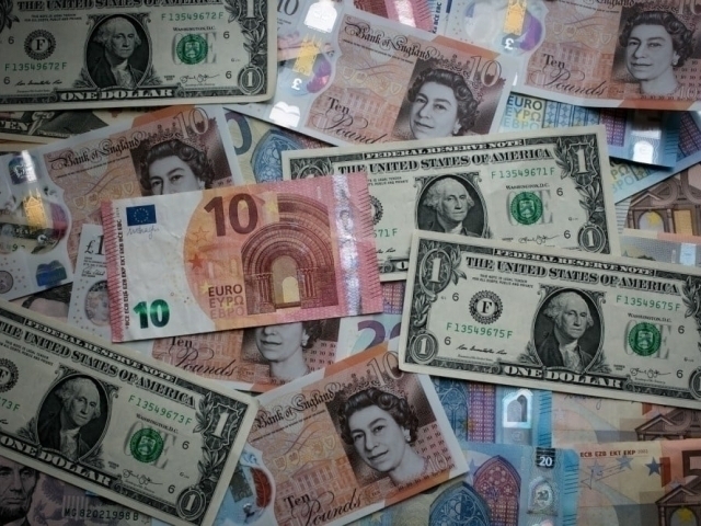 Дар ҷаҳон “ҳафтгонаи бузурги қарздор” пайдо шуд.